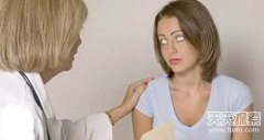 奇闻!女子得怪病脚趾不停吐钻石是祸是福? 全球奇异罕见的怪