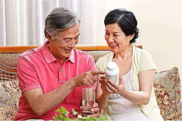 补钙、喝牛奶,骨头就能永葆青春?别傻了“砖家”的话您也信?