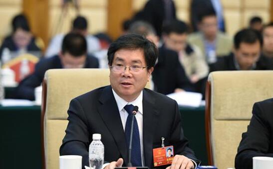 两会“药点”!辅助用药、带量采购……15位医药大佬说出你心声了吗
