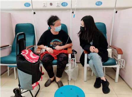 《人间世》团队携手镁信健康 ,纪录片《复见余生》聚焦抗癌之路