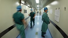 中国推农村贫困住院患者先诊疗后付费 将建黑名单制度