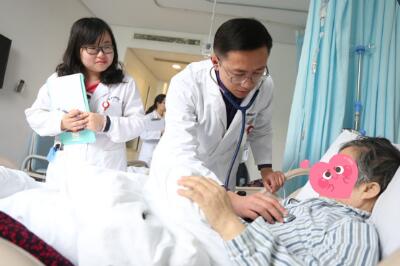 手写的温暖:泰康仙林鼓楼医院获康复患者真挚回信